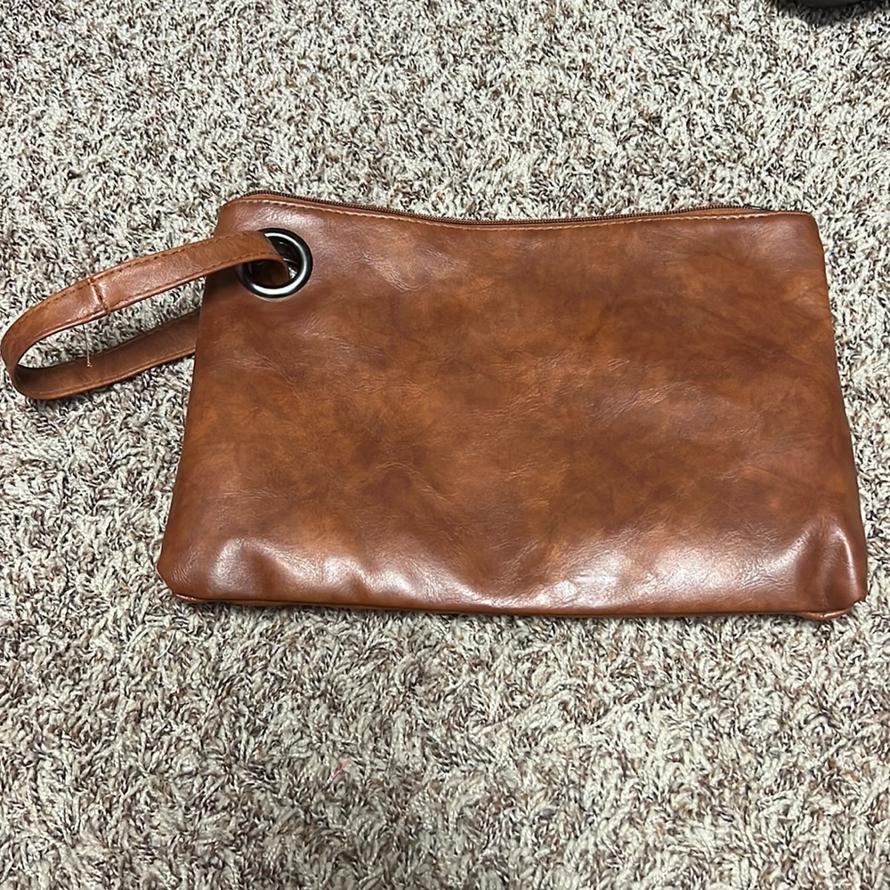 Women’s large wristlet